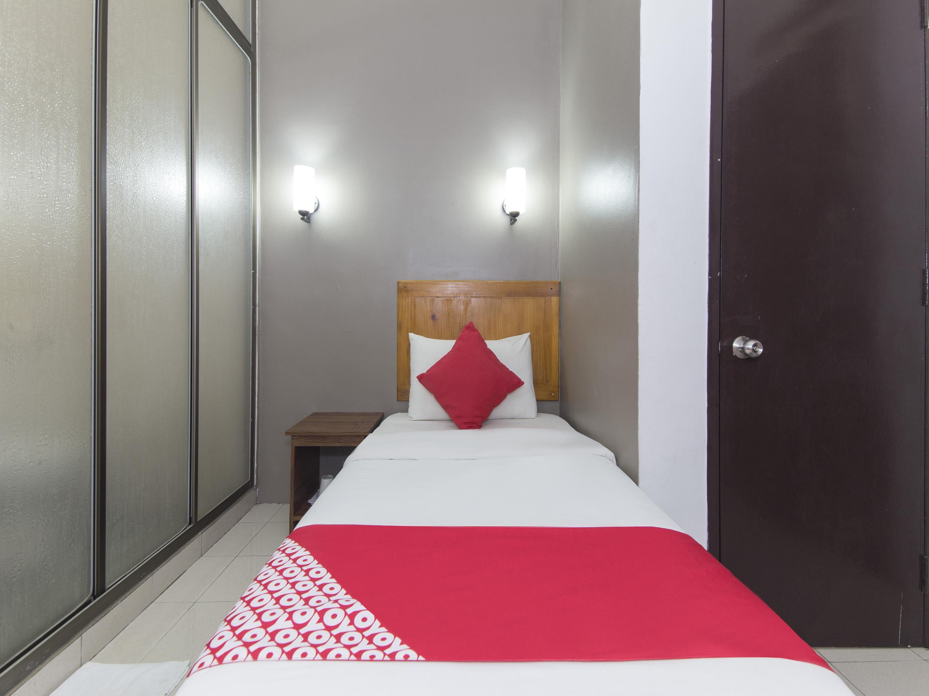 Super Oyo 502 Midah Inn Puchong Exterior photo